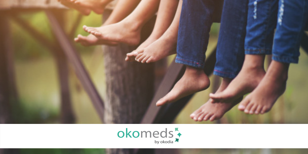 Medicine translation and chiropody facing feet pathologies and pains